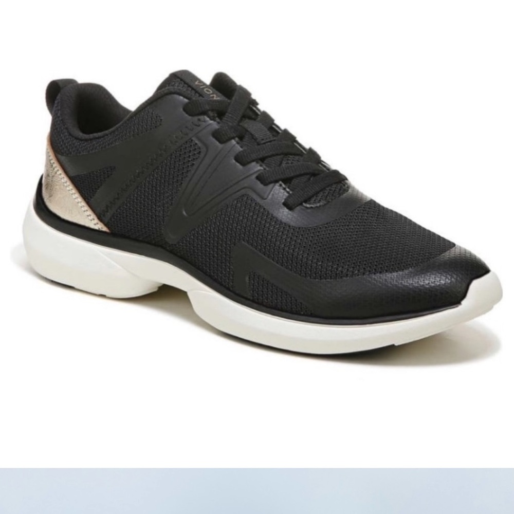 Vionic Black Leyo Sneaker